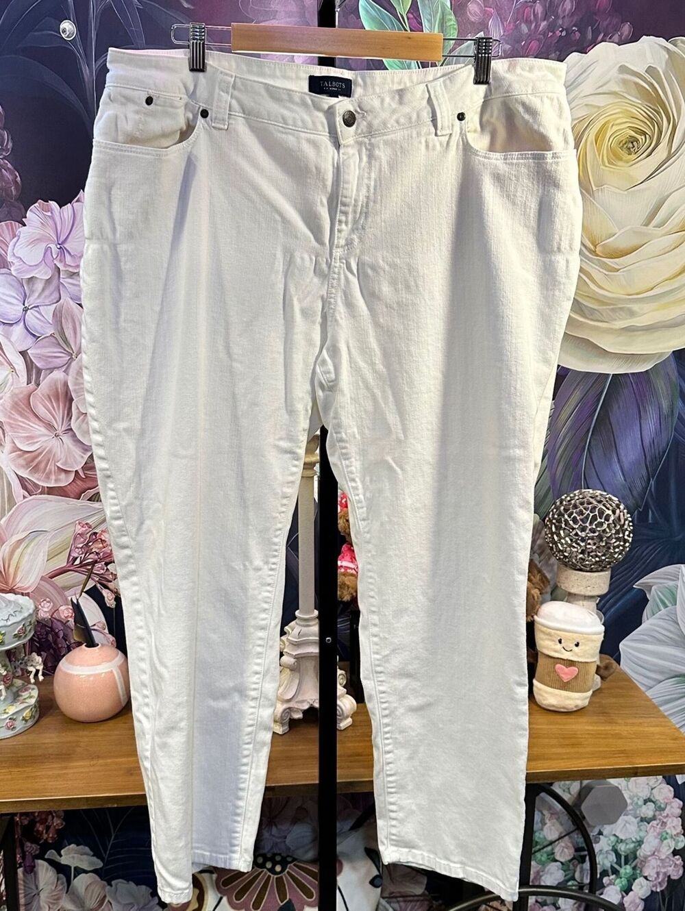 Talbots Woman Size 20W White Stretch Slim Straight Plus Size Jeans